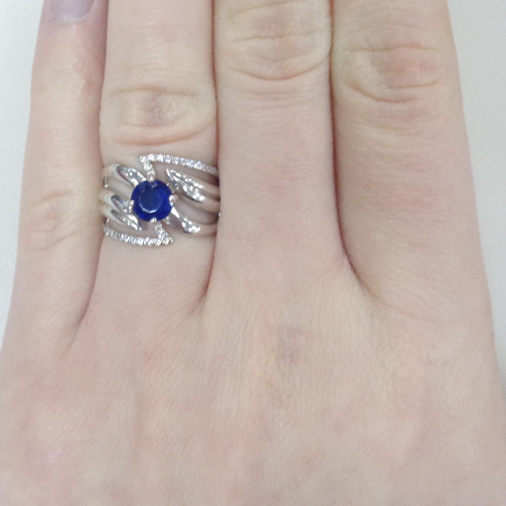 Серебряное кольцо с кварцем